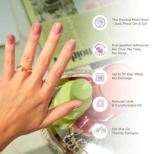 Kiss Impress No Glue Mani Press On Nails, Design, 'Chills', White, Medium Size, Almond Shape, Includes 30 Nails, Prep Pad, 1 Manicure Stick, 1 Mini File